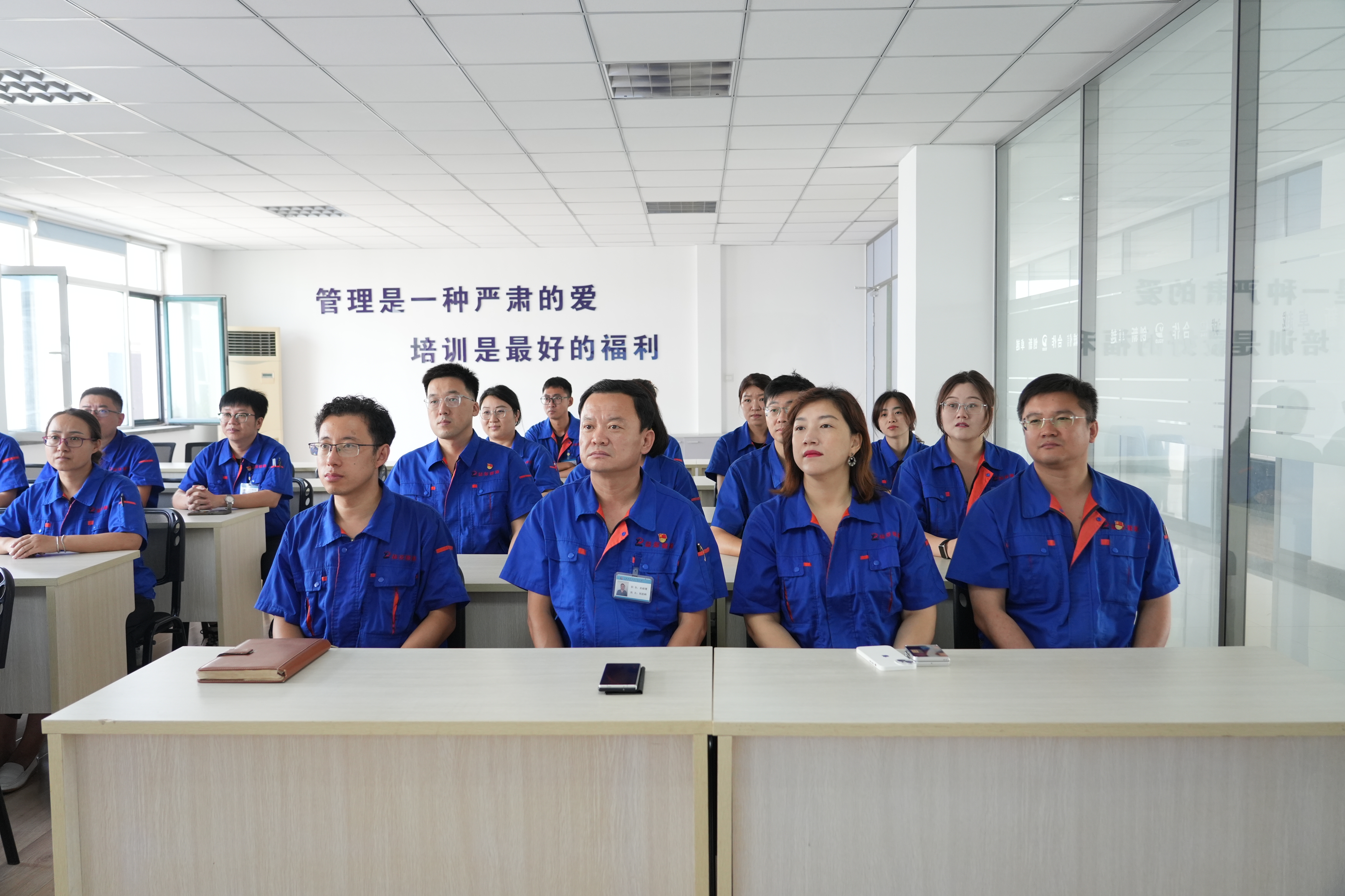 华人策略celue地址